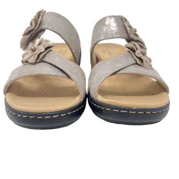 Clarks Platform Sandals - Picture 6 of 11